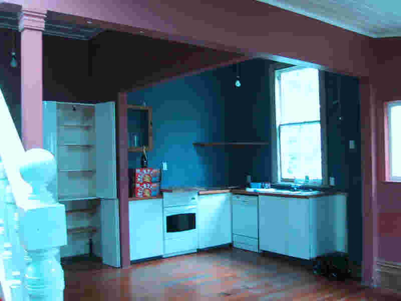 05 kitchen1.jpg